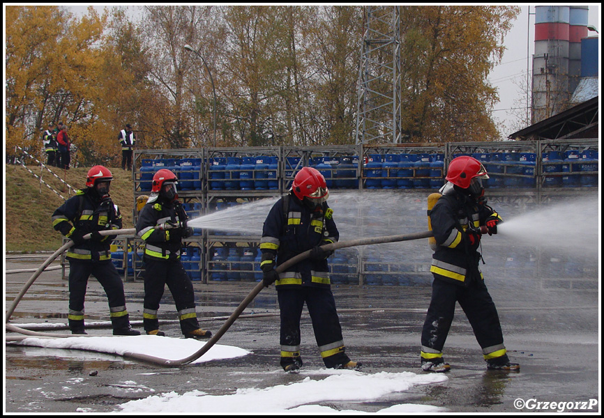 23.10.2012 - Nowy Targ, ul. Składowa - Wojewódzkie manewry w zakładzie GASPOL