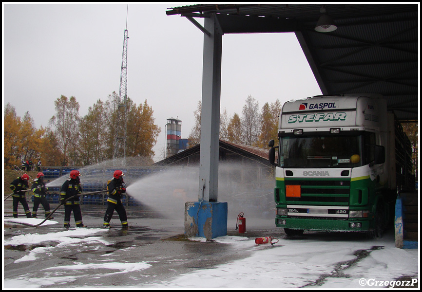 23.10.2012 - Nowy Targ, ul. Składowa - Wojewódzkie manewry w zakładzie GASPOL