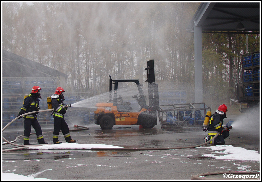 23.10.2012 - Nowy Targ, ul. Składowa - Wojewódzkie manewry w zakładzie GASPOL