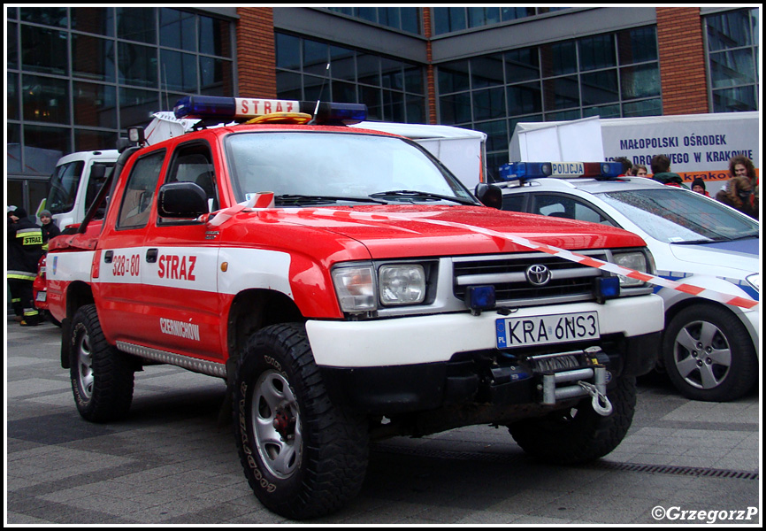 328[K]80 - SLRr Toyota Hilux - OSP CzernichÃ³w