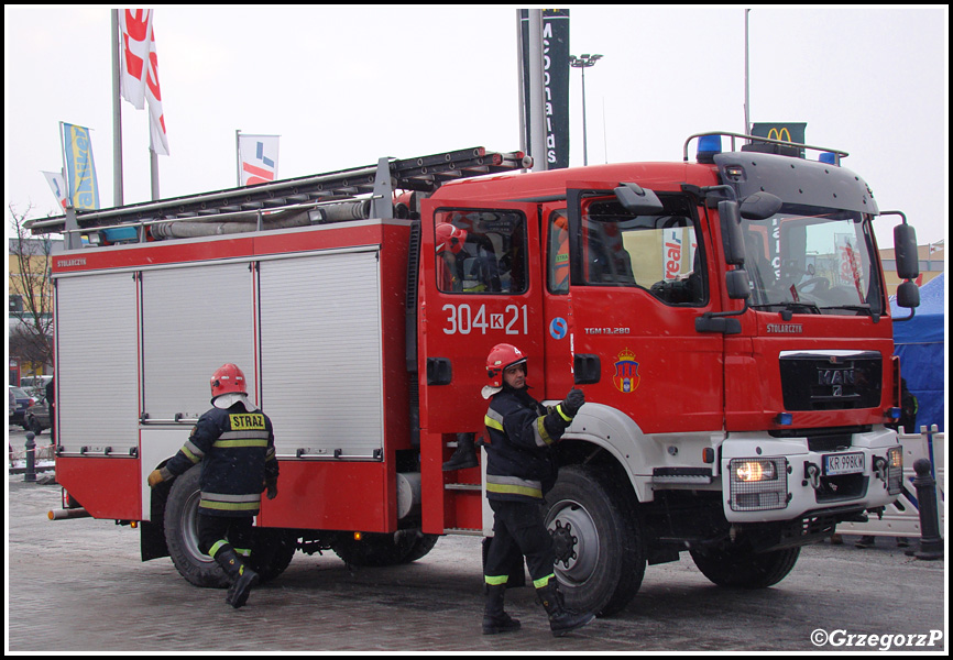 13.01.2013 - KrakÃ³w, parking M1 - Pokaz pierwszej pomocy przy wypadku komunikacyjnym