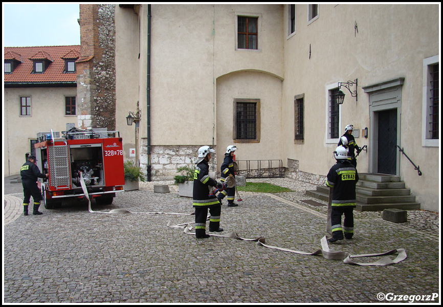26.09.2013 - KrakÃ³w, Opactwo BenedyktynÃ³w w TyÅ„cu - Manewry taktyczno- bojowe
