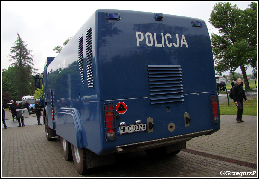AW 9000 Tajfun III Scania R420/Wawrzaszek - OPP KrakÃ³w