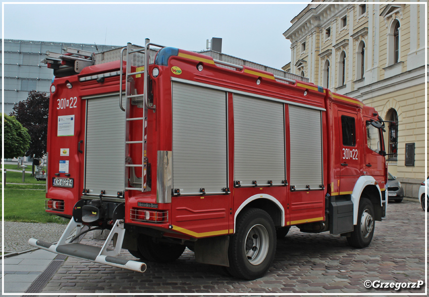 301[K]22 - GBA 2/16 Mercedes Benz Atego 1530/Bocar - JRG 1 Kraków