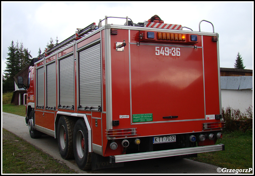 549[K]36 - GCBA 8/40 Volvo FM12/SzczÄ™Å›niak - OSP Dzianisz GÃ³rny*