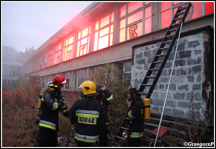 9.10.2015 - Zawoja, DW ''Górnik'' - Ćwiczenia ''UCHODŹCA 2015''