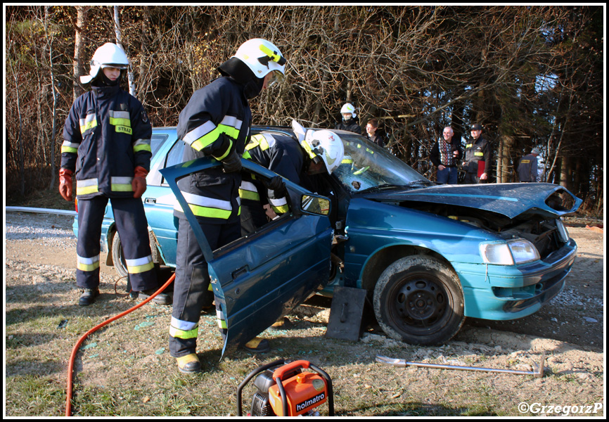 8.11.2015 - Podsarnie - Gminne manewry taktyczno- bojowe ''BESKID 2015''