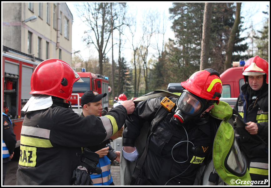 19.04.2016 - Nowy Targ, Miejska Hala Lodowa - Manewry ''AMONIAK 2016''