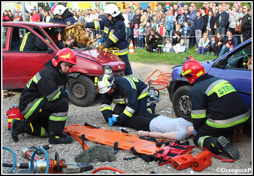 3.05.2016 - Skawina, Park Miejski - Symulacja wypadku mnogiego