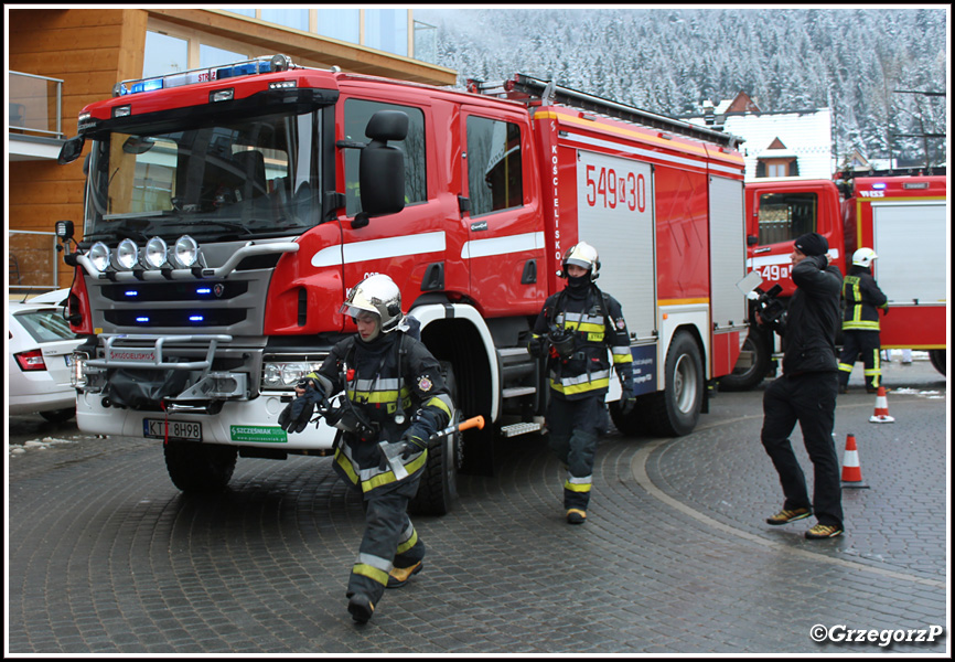 7.11.2016 - Zakopane, ul. Balzera, hotel Nosalowy Dwór - Manewry KSRG powiatu tatrzańskiego