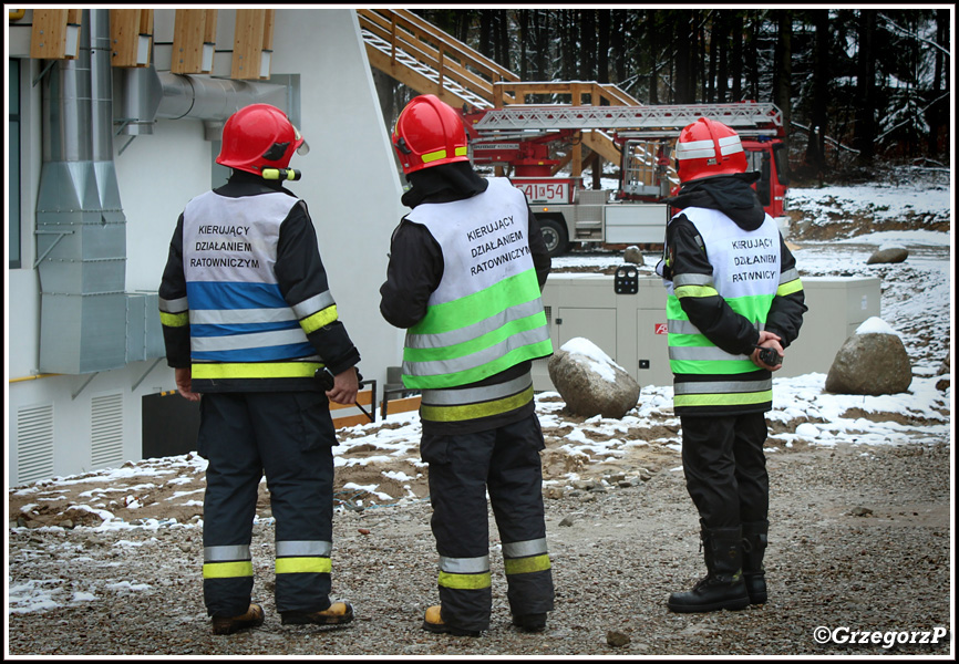 7.11.2016 - Zakopane, ul. Balzera, hotel Nosalowy Dwór - Manewry KSRG powiatu tatrzańskiego