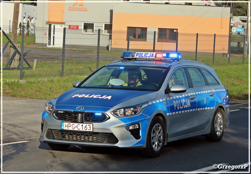 G389 - Kia Cee'd SW - WRD KPP Sucha Beskidzka