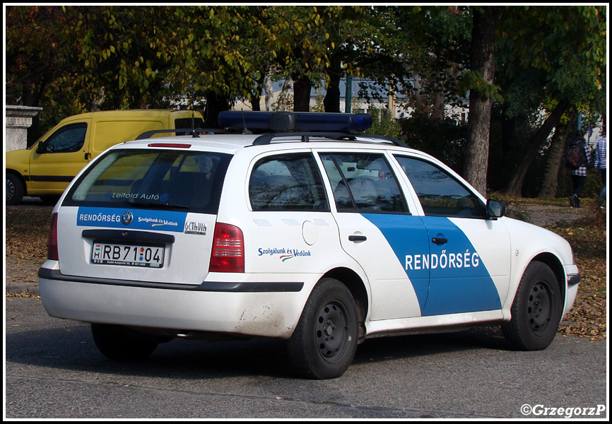 RB71-04 - Å koda Octavia Kombi - RendÅ‘rsÃ©g Budapeszt