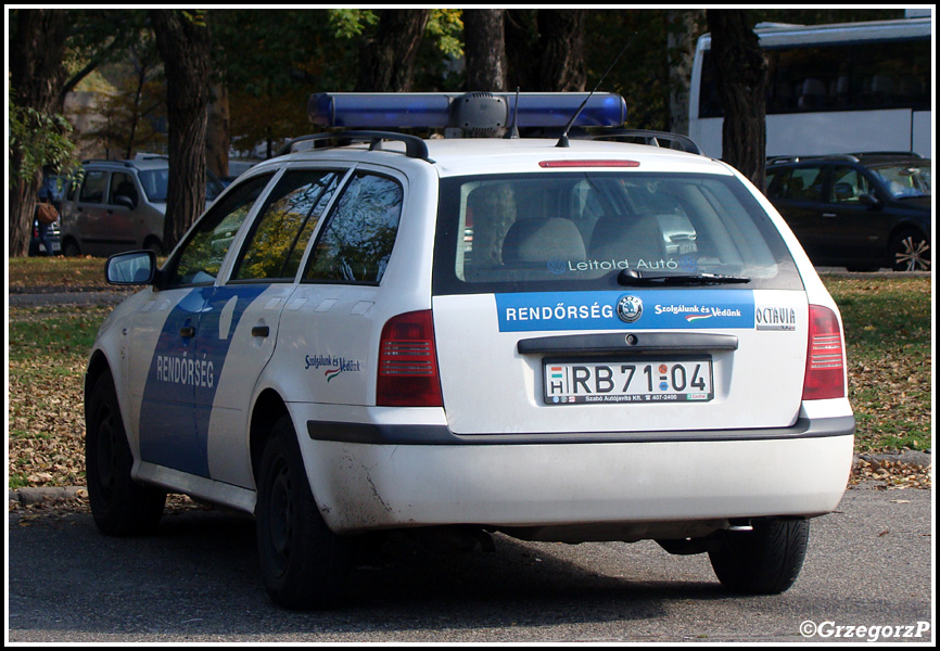 RB71-04 - Å koda Octavia Kombi - RendÅ‘rsÃ©g Budapeszt