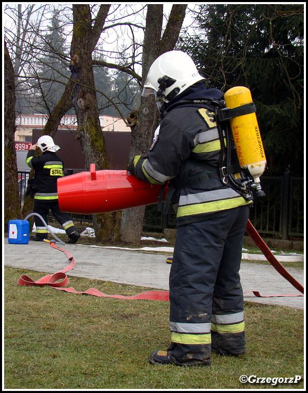31.01.2018 - Rabka-ZdrÃ³j, Amfiteatr - Pokaz gaszenia samochodu