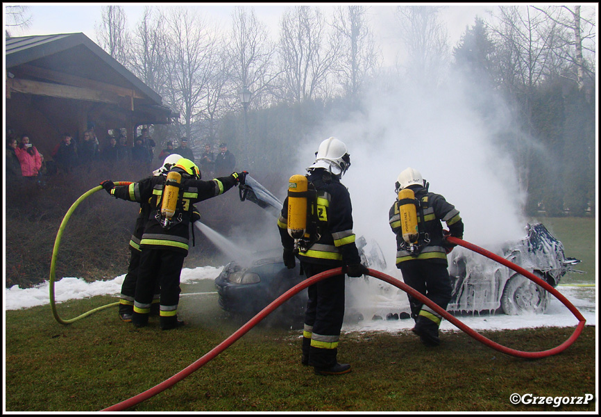 31.01.2018 - Rabka-ZdrÃ³j, Amfiteatr - Pokaz gaszenia samochodu