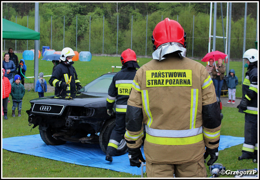 3.05.2019 - Raba NiÅ¼na, boisko sportowe - Pokaz ratownictwa technicznego