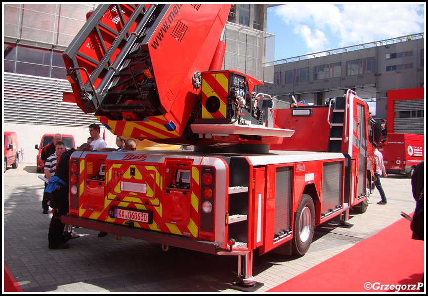 SCD 32 Mercedes Benz Atego 1529/Metz - Pojazd demonstracyjny