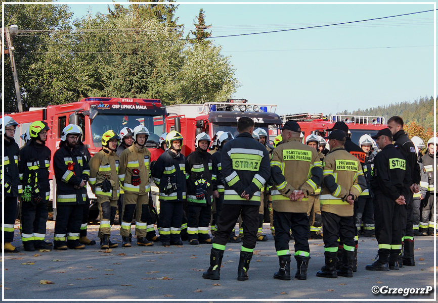 2.10.2021 - Orawka, koÅ›ciÃ³Å‚ - Gminne manewry taktyczno- bojowe