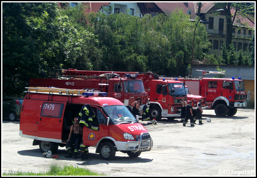 10.07.2010 - Nowy Targ, ul. Nadwodnia - Pożar zakładu kuśnierskiego