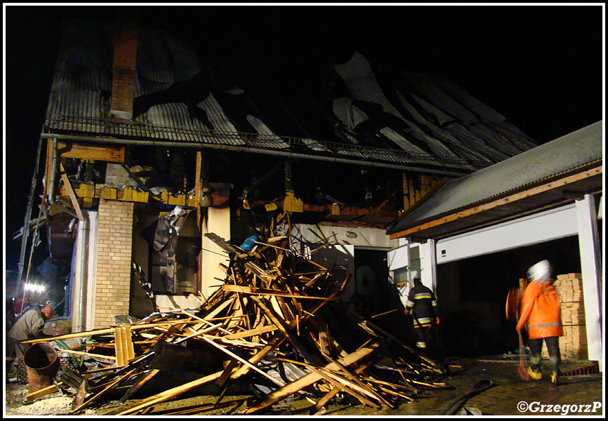 20.11.2011 - Podwilk - PoÅ¼ar stolarni