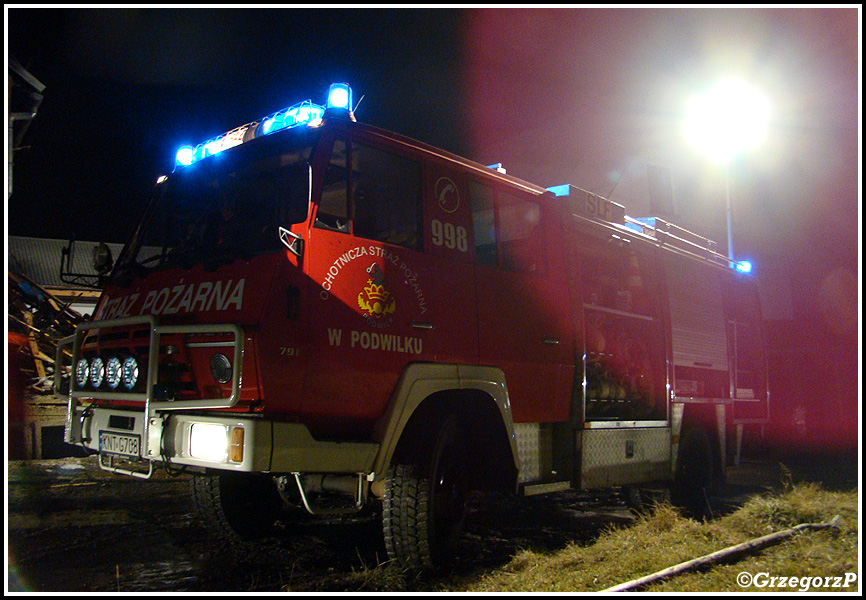 20.11.2011 - Podwilk - Pożar stolarni