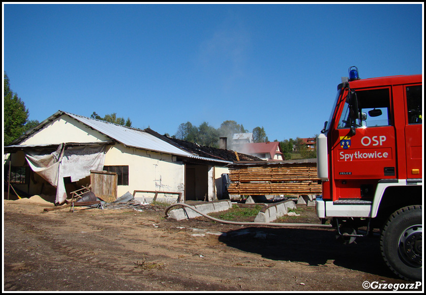 22.09.2015 - Spytkowice - PoÅ¼ar stolarni