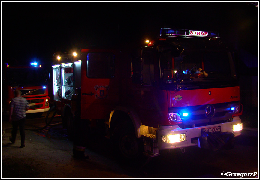 8.07.2012 - Klikuszowa - Pożar zabudowań gospodarczych