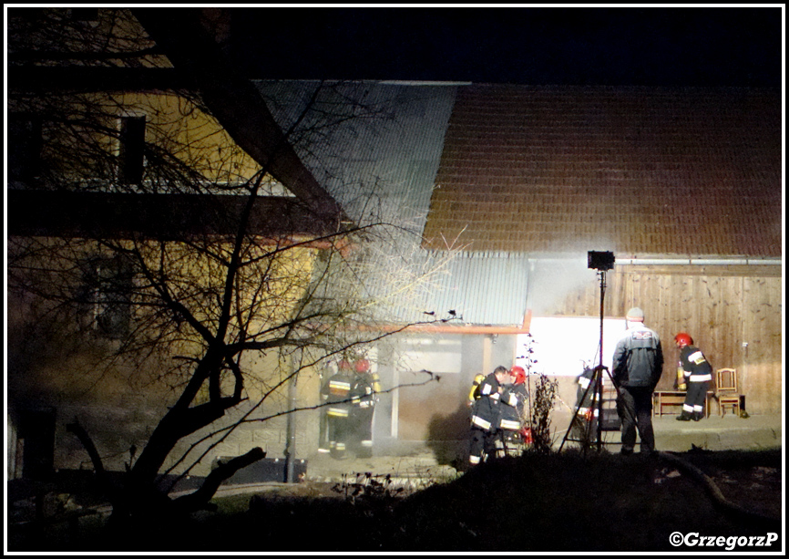 24.11.2010r. - Rabka, Zabornia - PoÅ¼ar budynku mieszkalnego