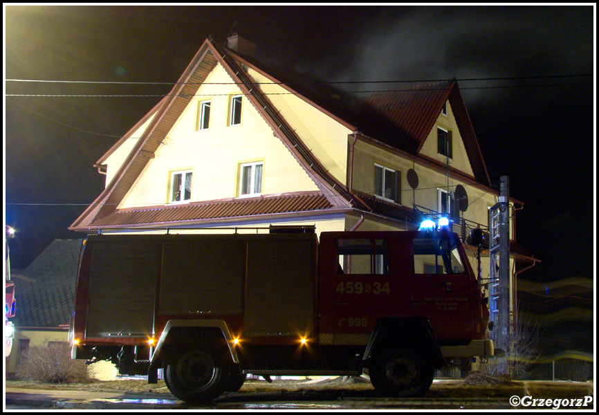 9.03.2013 - Mszana Dolna, ul. Orkana - Pożar poddasza