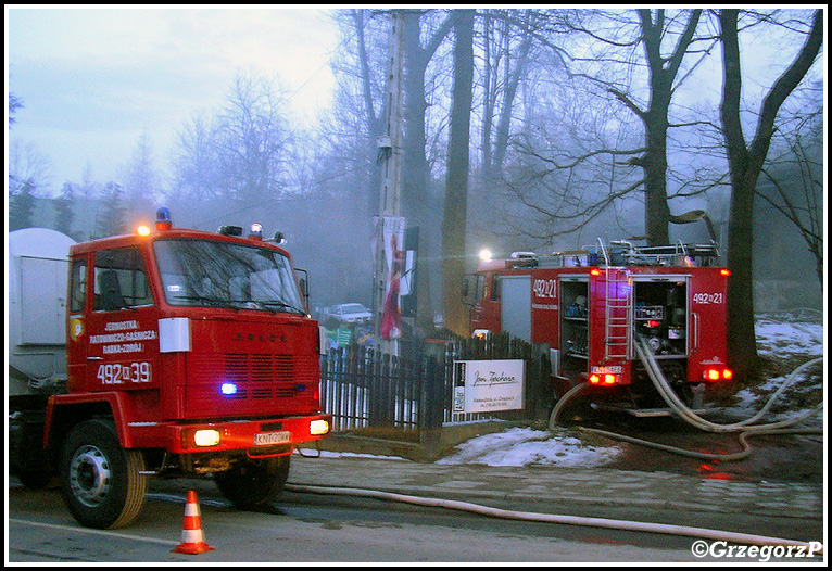 3.03.2010 - Rabka, ul. Chopina - PoÅ¼ar pustostanu