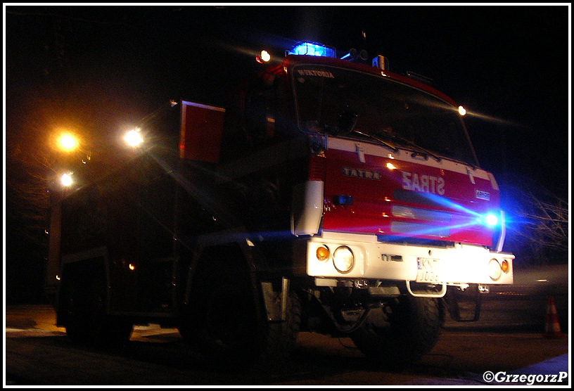 3.03.2010 - Rabka, ul. Chopina - PoÅ¼ar pustostanu