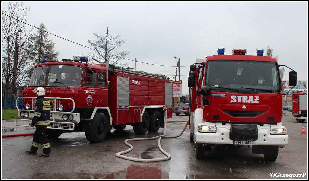 25.04.2016 - Nowy Targ, ul. Kolejowa - PoÅ¼ar w zakÅ‚adach miÄ™snych