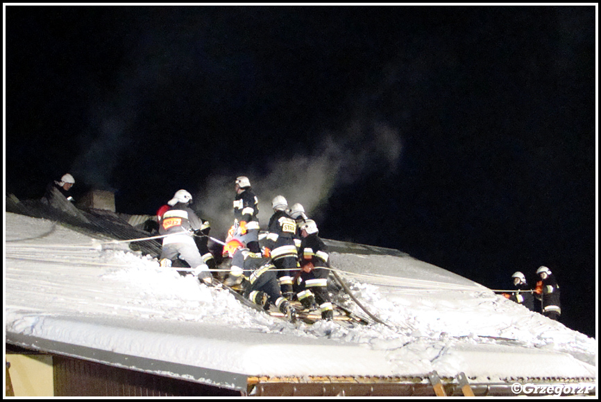 5.12.2010 - Skawa - Pożar stolarni