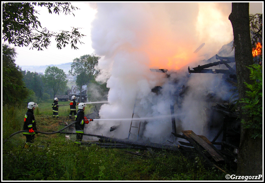 5.07.2009 - Skawa - PoÅ¼ar budynku mieszkalnego i gospodarczego