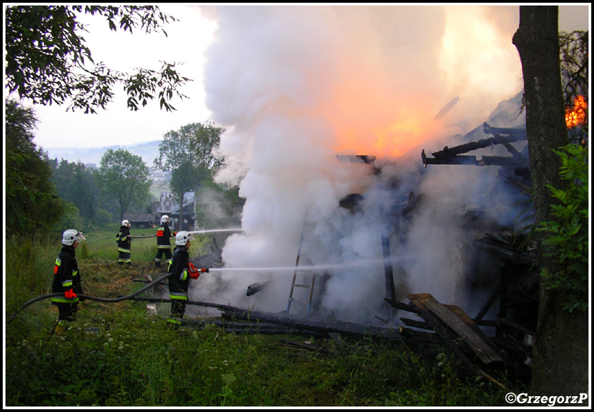 5.07.2009 - Skawa - Pożar budynku mieszkalnego i gospodarczego