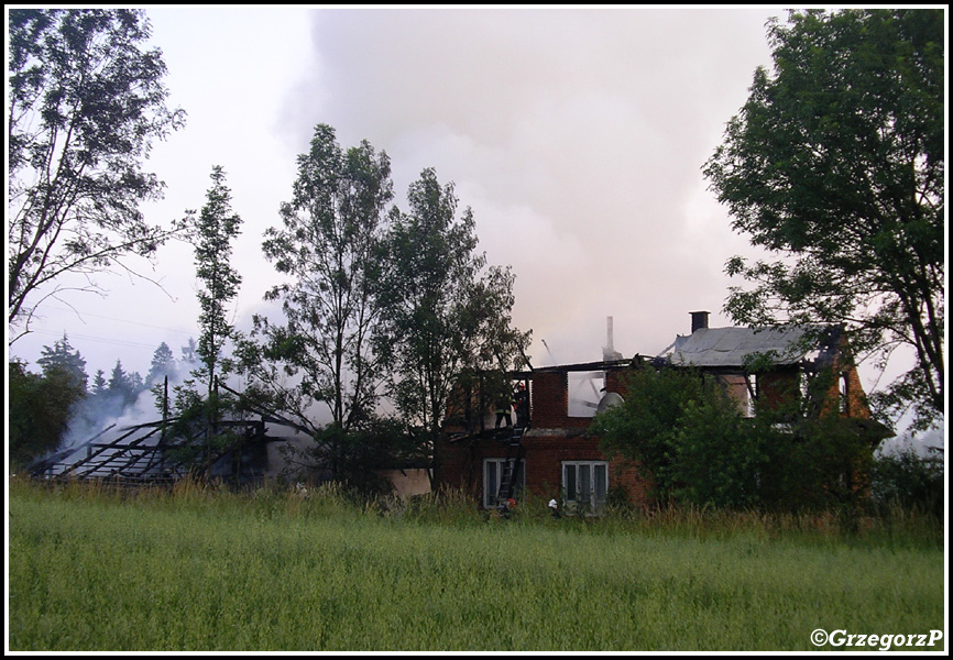 5.07.2009 - Skawa - Pożar budynku mieszkalnego i gospodarczego