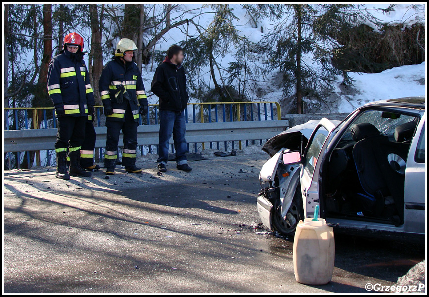 4.03.2012 - Stasikówka, DW 961 - wypadek samochodowy