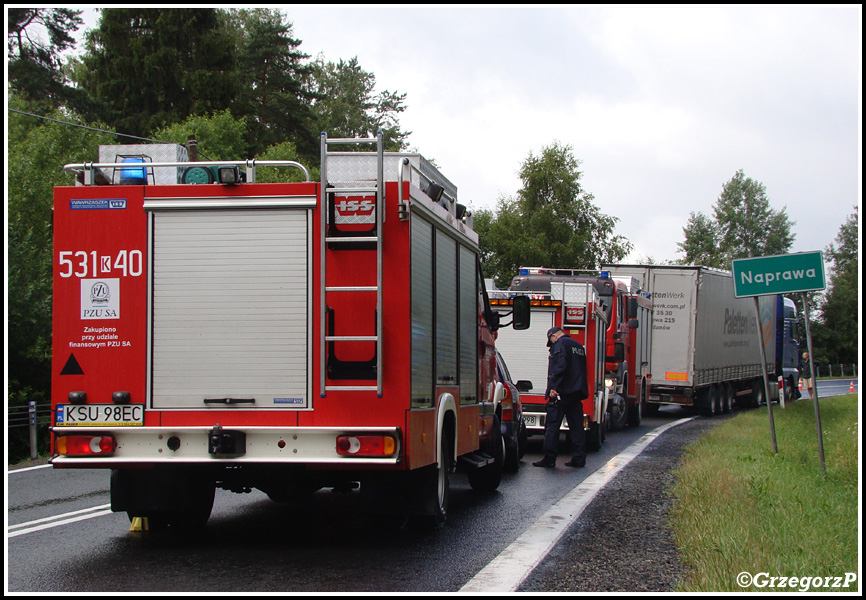 12.07.2013 - Naprawa, Zakopianka - Zderzenie samochodu osobowego z ciężarówką