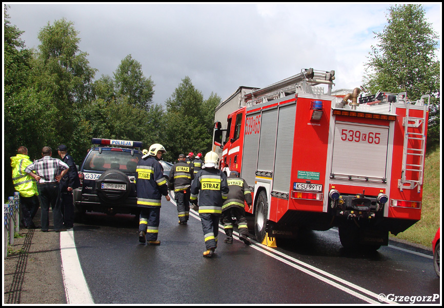 12.07.2013 - Naprawa, Zakopianka - Zderzenie samochodu osobowego z ciężarówką