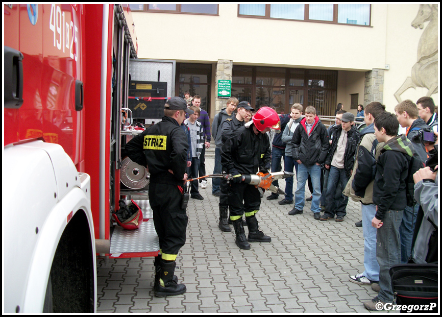 23.03.2010 - Nowy Targ - Prezentacja sprzętu hydraulicznego Holmatro