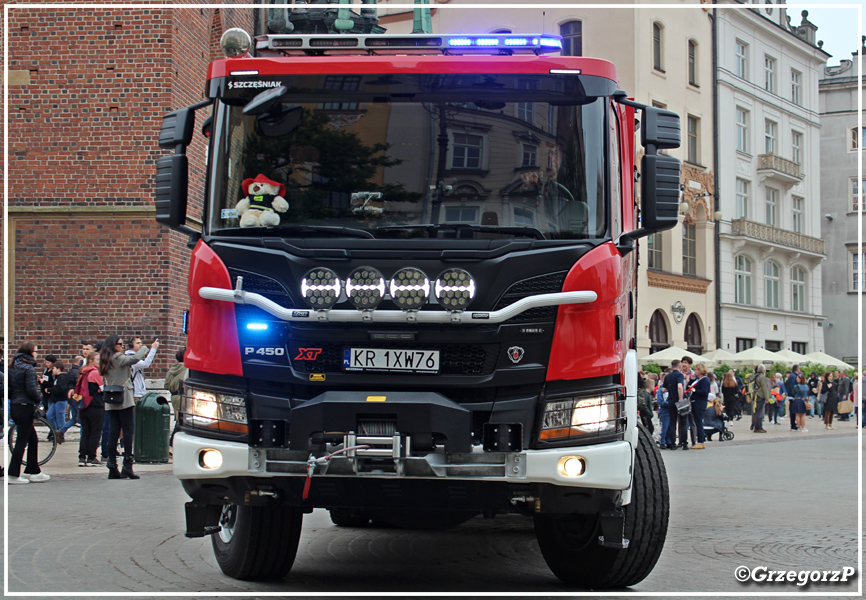 304[K]26 - GCBA 10/60 Scania P450/SzczÄ™Å›niak - JRG 4 KrakÃ³w