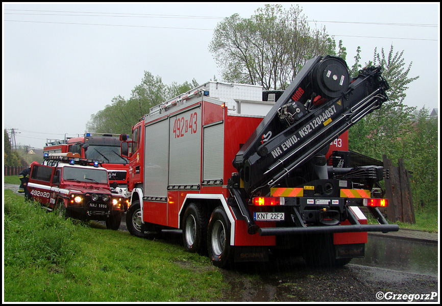 15.05.2014 - Rdzawka - Drzewo na słupie energetycznym