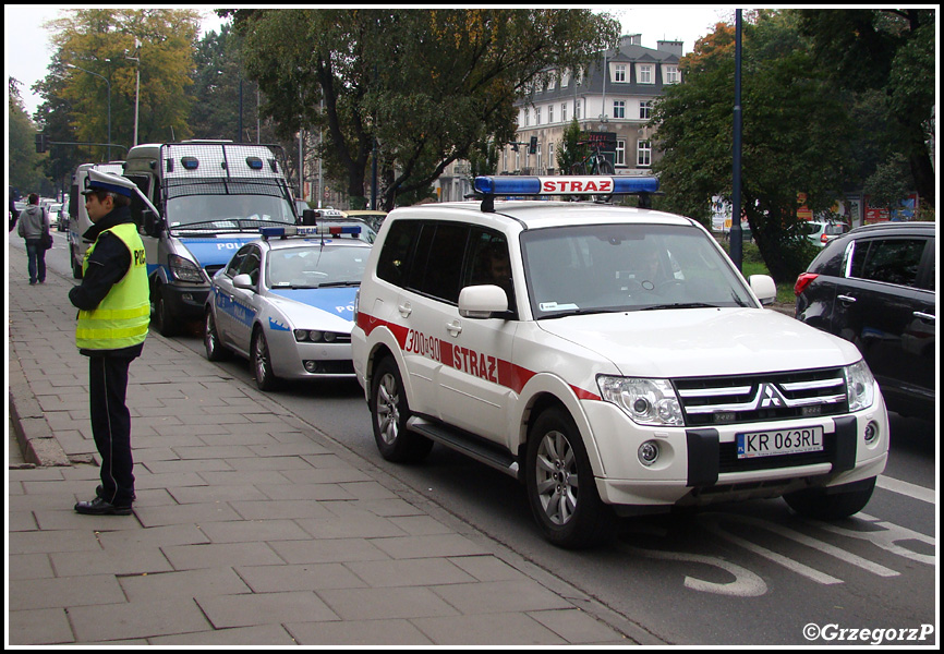 4.10.2014 - KrakÃ³w, al. Mickiewicza 30, budynek AGH - Alarm bombowy
