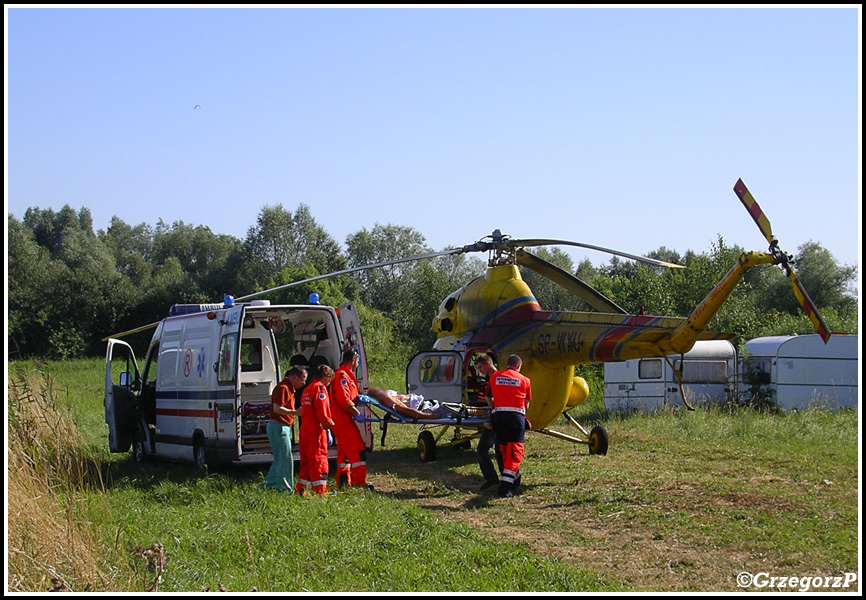 22.08.2009 - Krynica Morska, ul. Gdańska - Przekazanie pacjenta załodze LPR