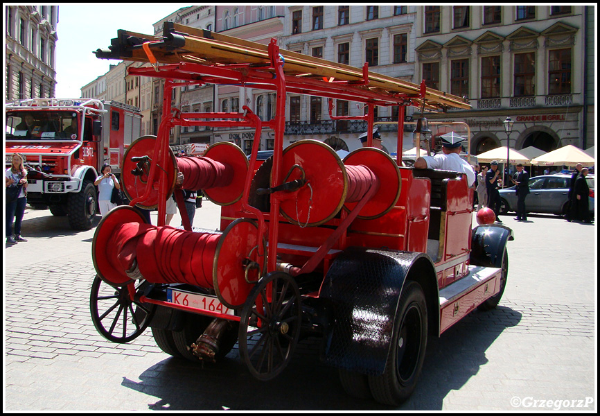 Mercedes Benz - MaÅ‚opolskie Muzeum PoÅ¼arnictwa w Alwerni