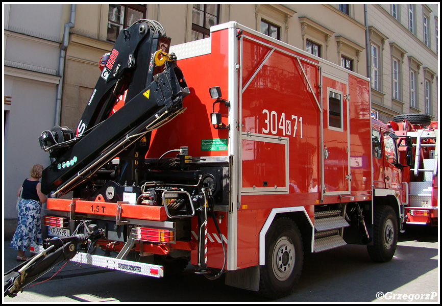 304[K]71 - SRw Mercedes Benz Atego 1225/Szczęśniak - JRG 4 Kraków