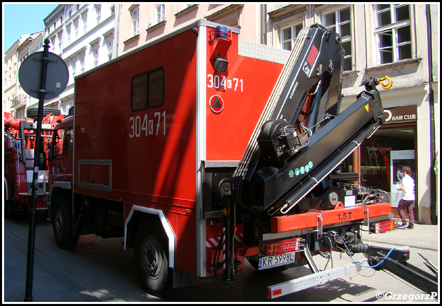 304[K]71 - SRw Mercedes Benz Atego 1225/SzczÄ™Å›niak - JRG 4 KrakÃ³w