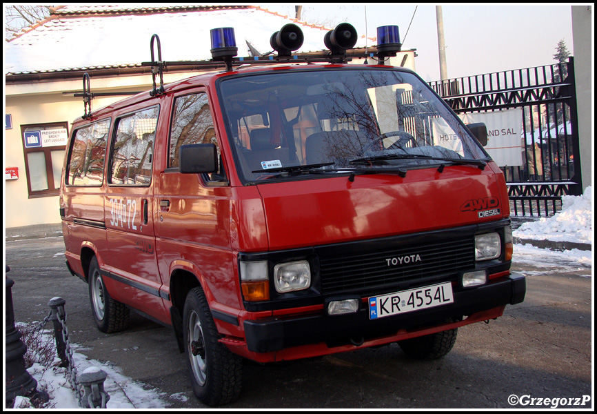 304[K]72 - SLRw Toyota Hiace - JRG 4 Kraków