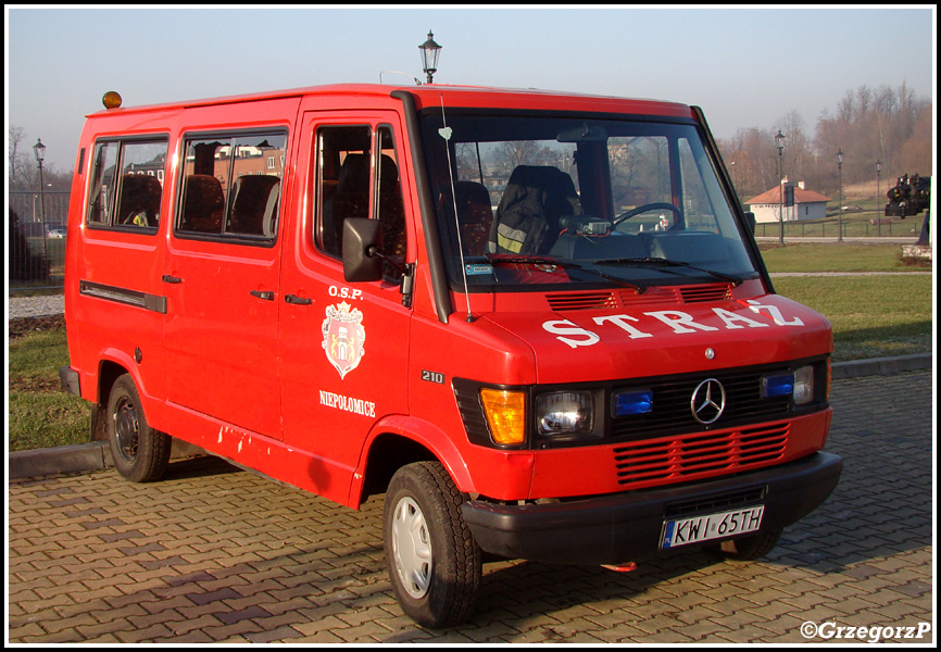 569[K]36 - SLBus Mercedes Benz 210 - OSP Niepołomice*